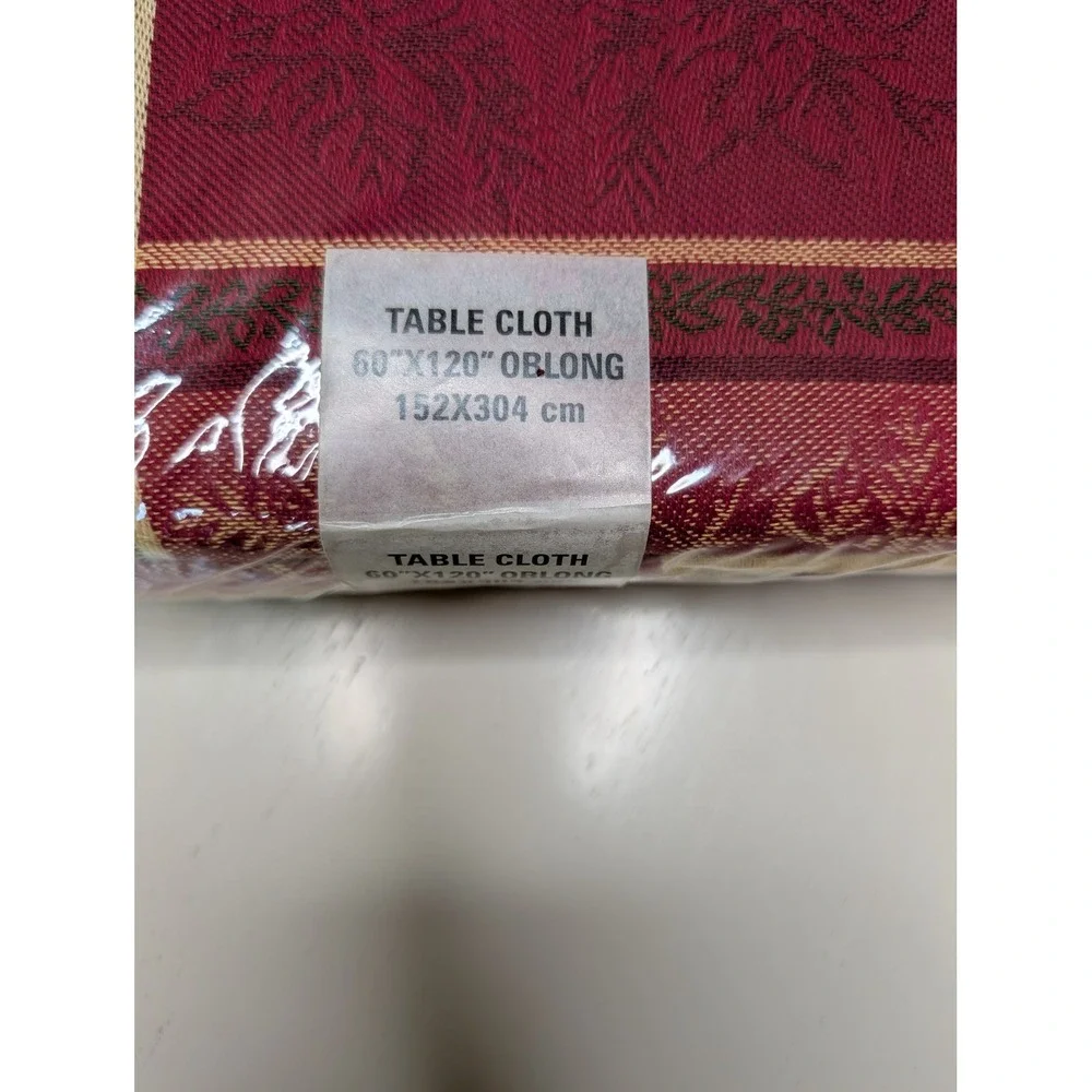 Trends Collections Tablecloth 60x120 Burgundy‎ Poinsettia Oblong Holiday Cotton